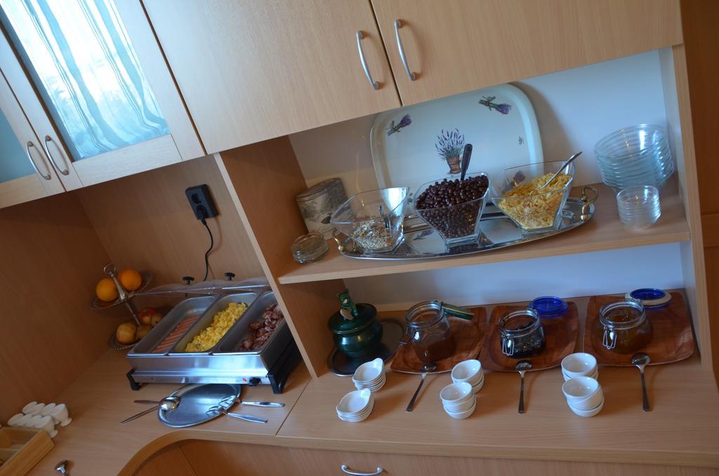 Hotel Viktória Balatonalmádi Zewnętrze zdjęcie